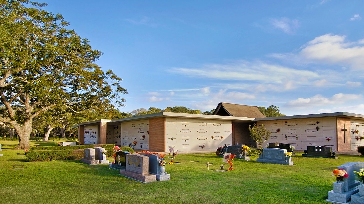 Restwood Funeral Home & Memorial Park Funeral, Cremation & Cemetery